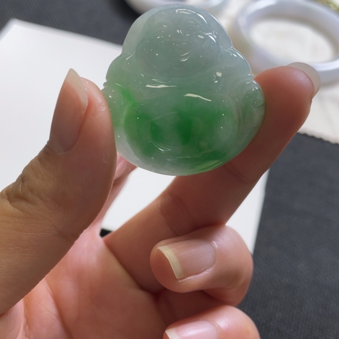 【闪购商品】翡翠颈饰未镶嵌大肚佛