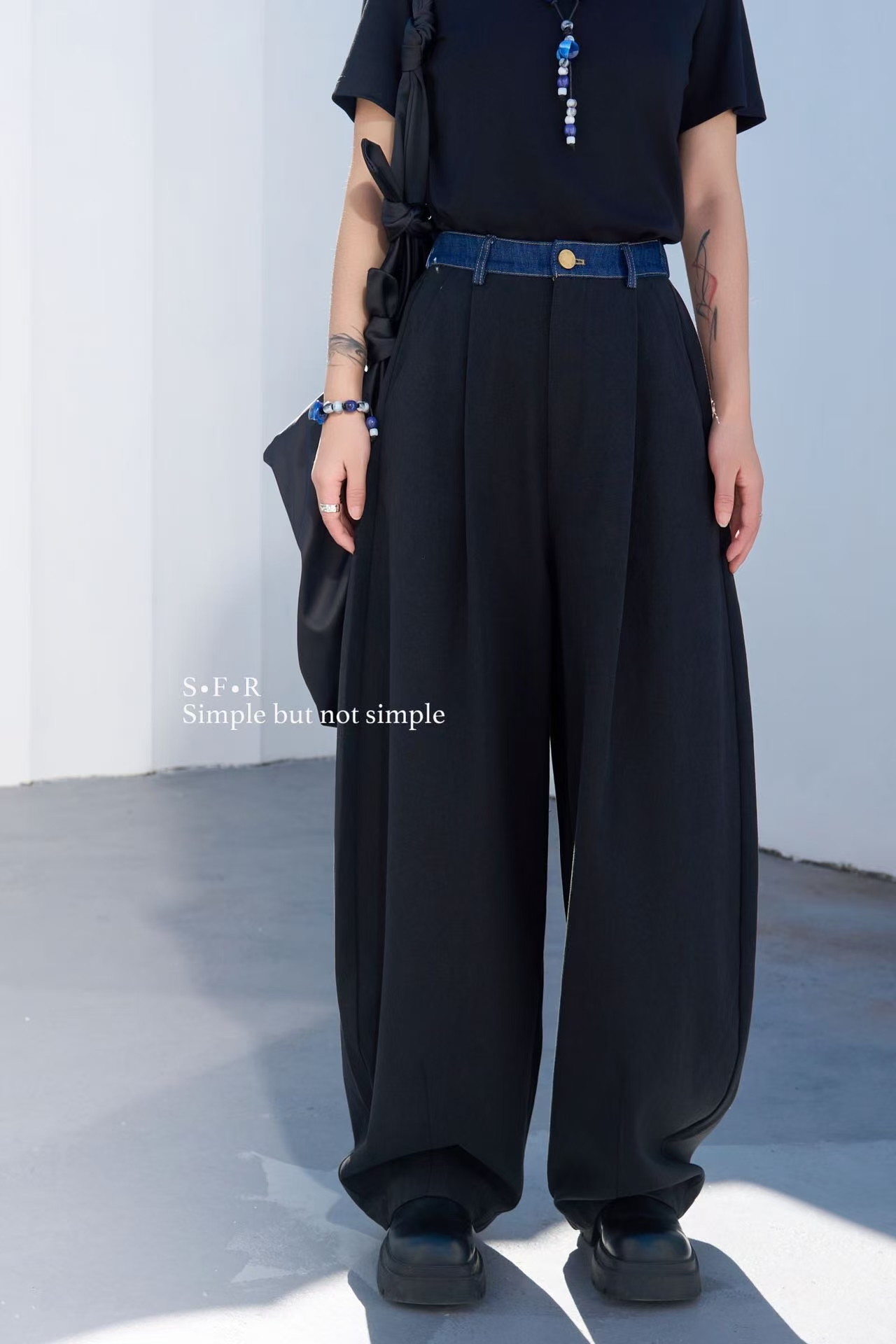 卡麦酱-MUXI 拼接腰头茧型弯刀裤 25100