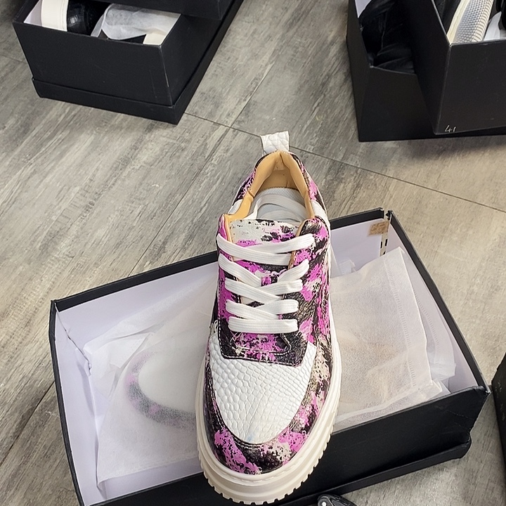 晨***曦真皮39码男士休闲鞋