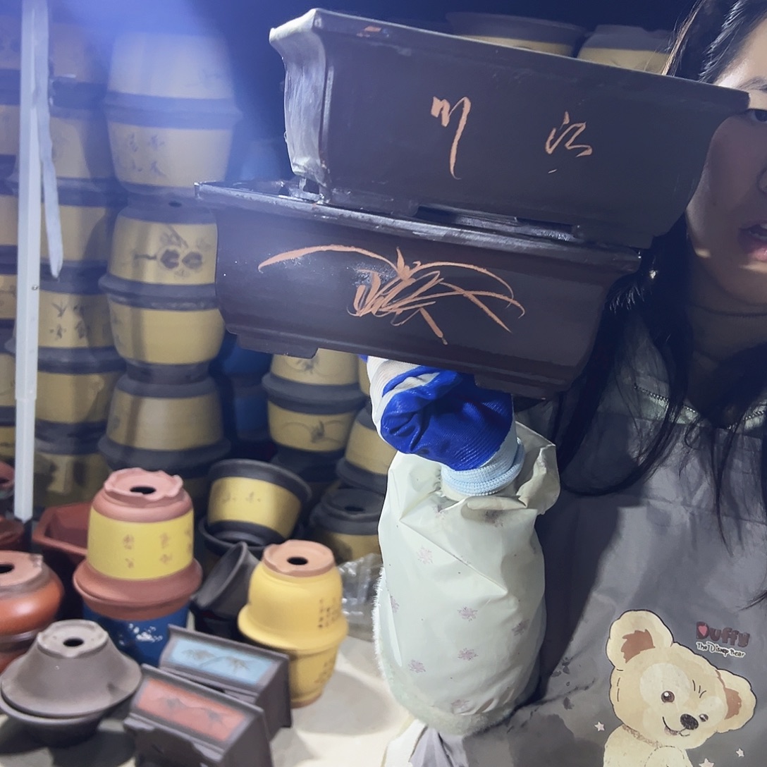 26+26棕色马槽花盆花盆