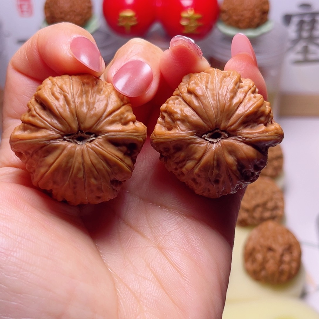 文玩核桃吊坠王****）39尺铁锤