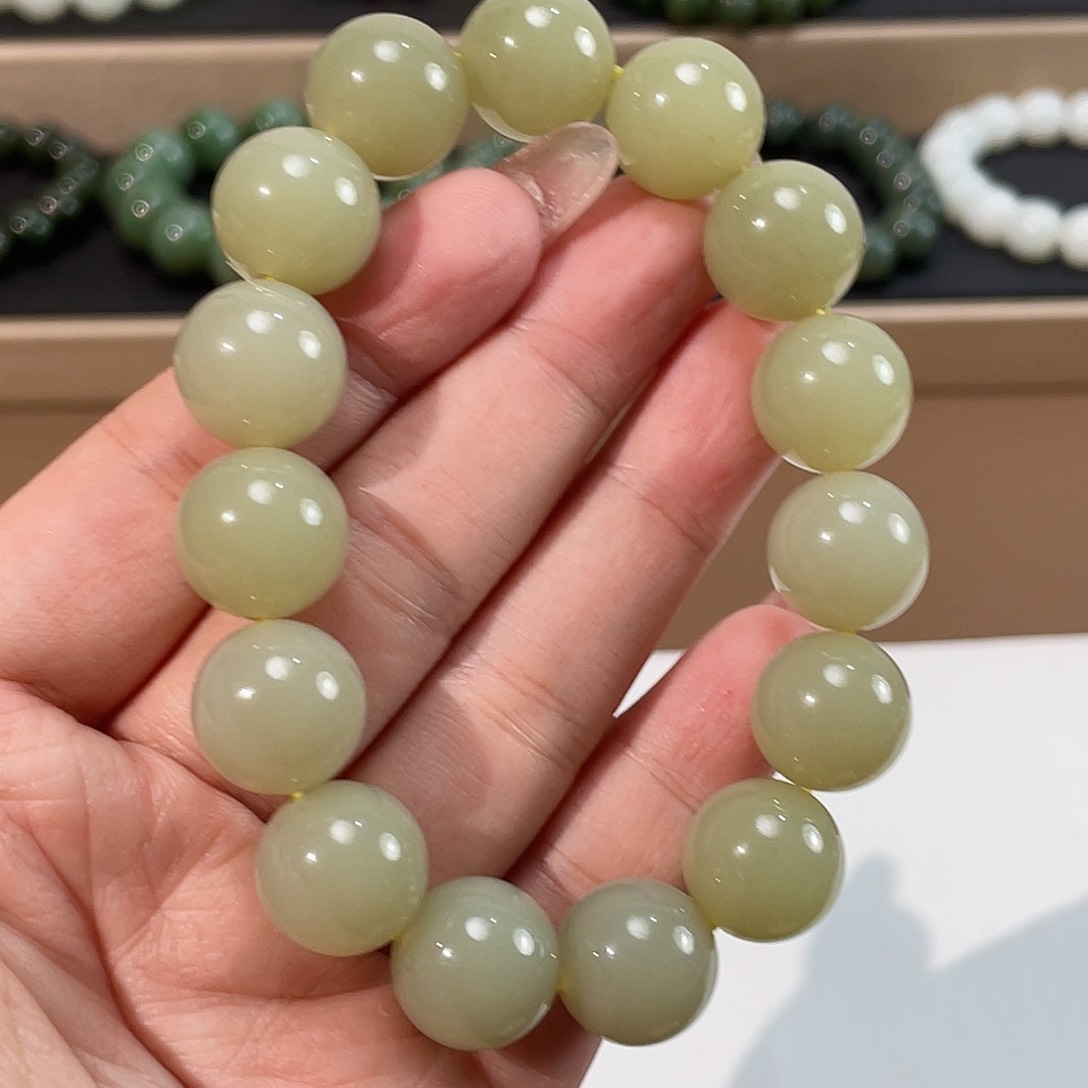 和田玉手链未镶嵌若羌 特细 鸡油黄14