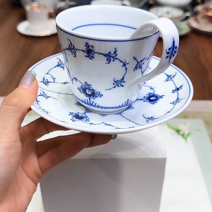 瓷片杯子杯子杯子水杯杯子水杯