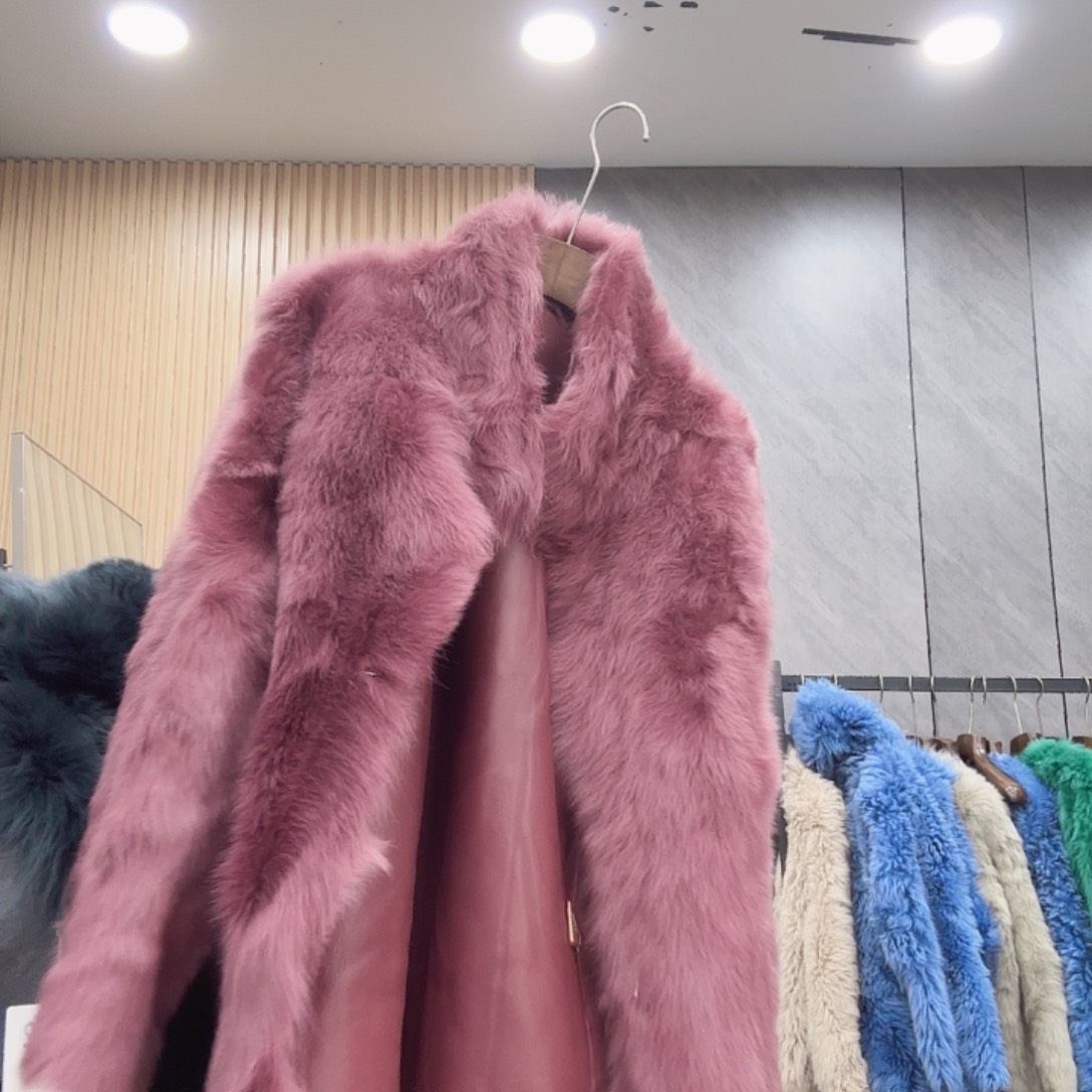 小***妈130树莓粉双面领托卡