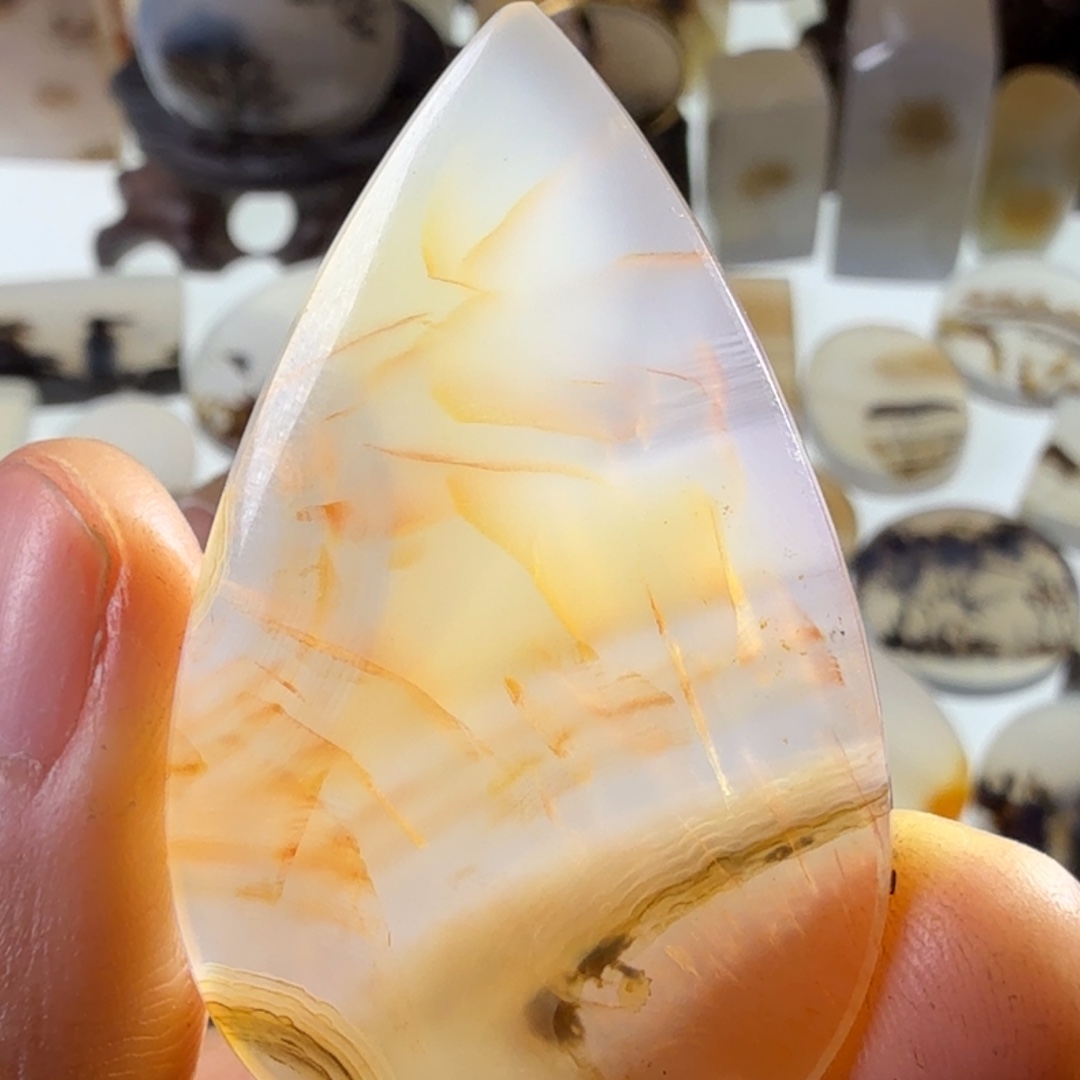 玛瑙/玉髓未镶嵌珠宝半成品