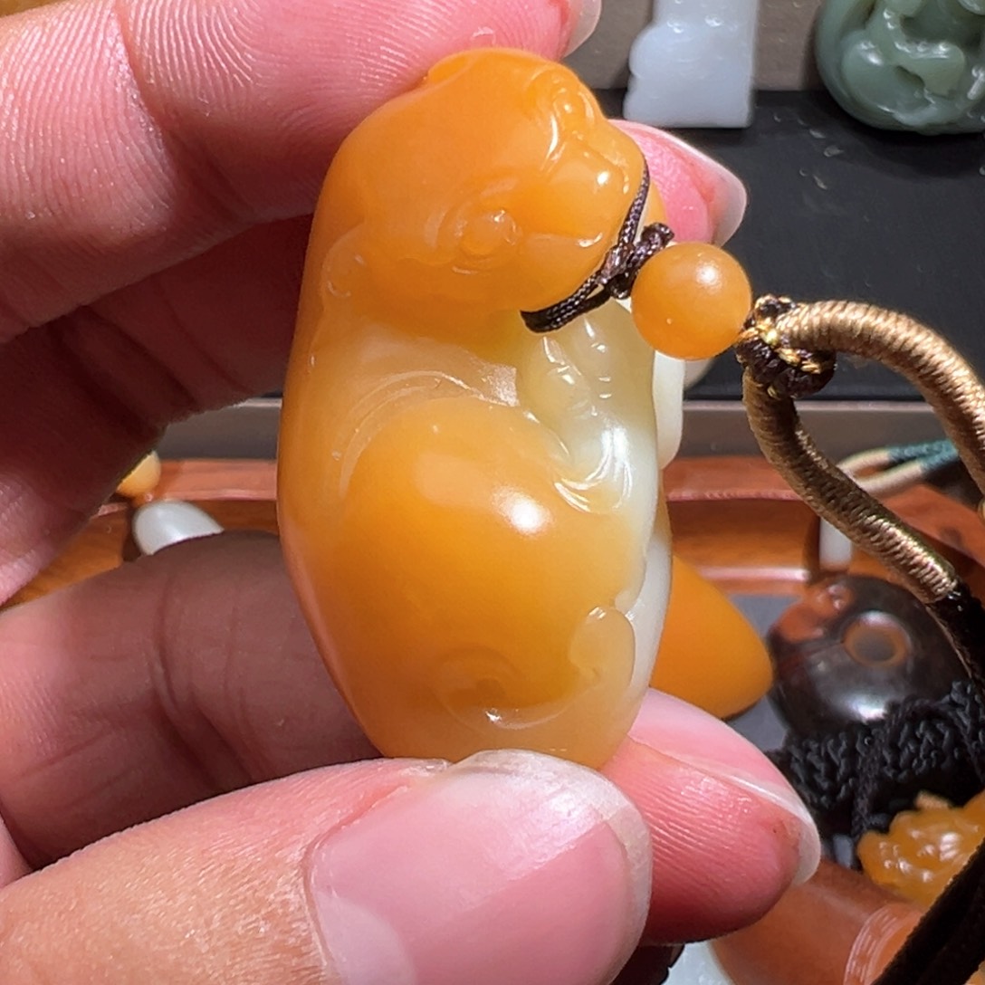 和田玉颈饰未镶嵌