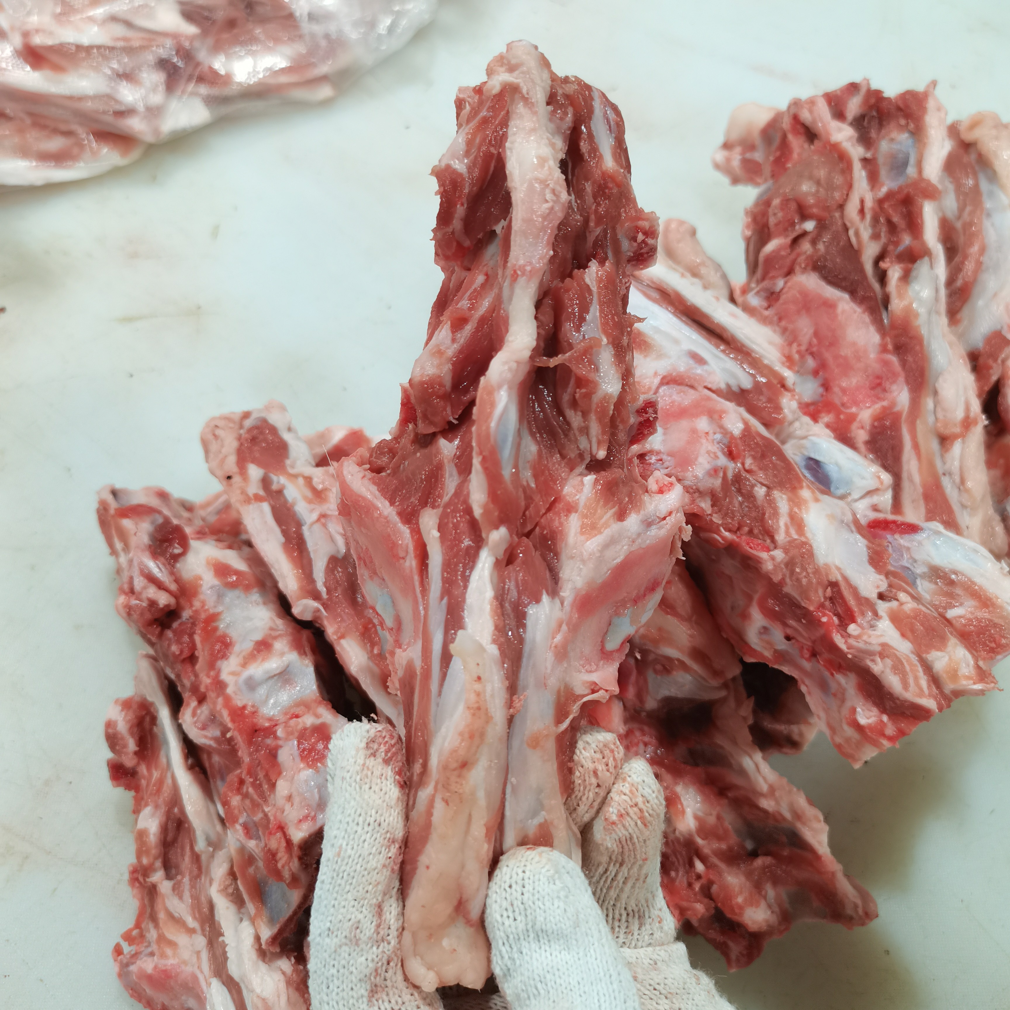 新鲜少肉羊尾骨4斤顺丰冷链包羊尾巴根内蒙羔羊骨头适合清炖煲汤