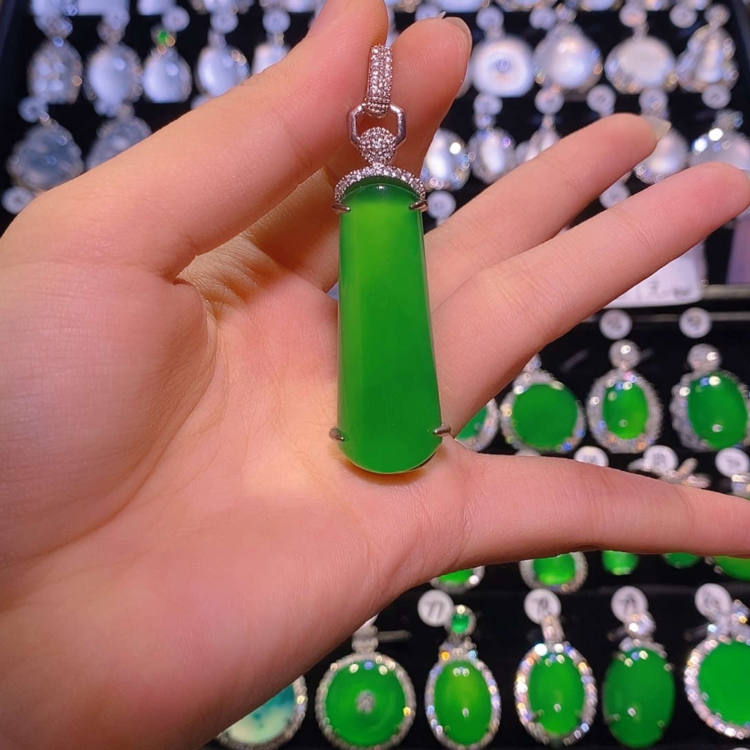 玛瑙/玉髓合金颈饰