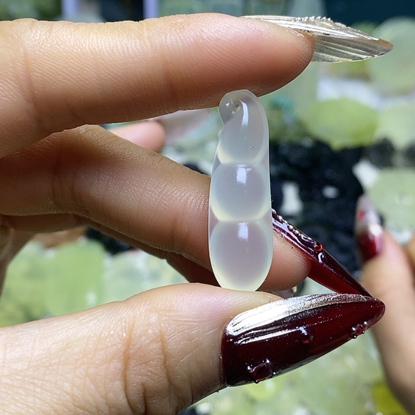 【闪购商品】蛇纹石玉颈饰未镶嵌