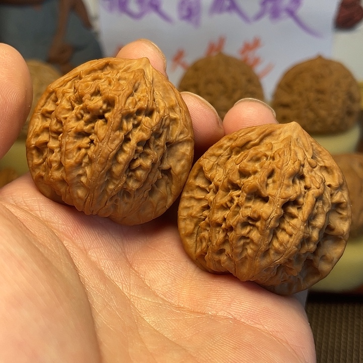 吊坠文玩核桃盘龙纹