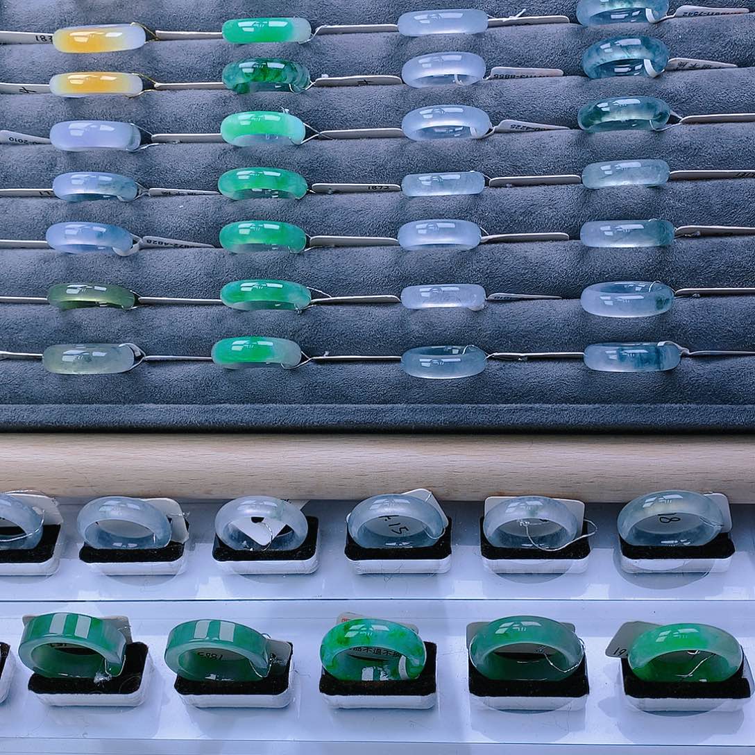 翡翠戒指未镶嵌翡翠