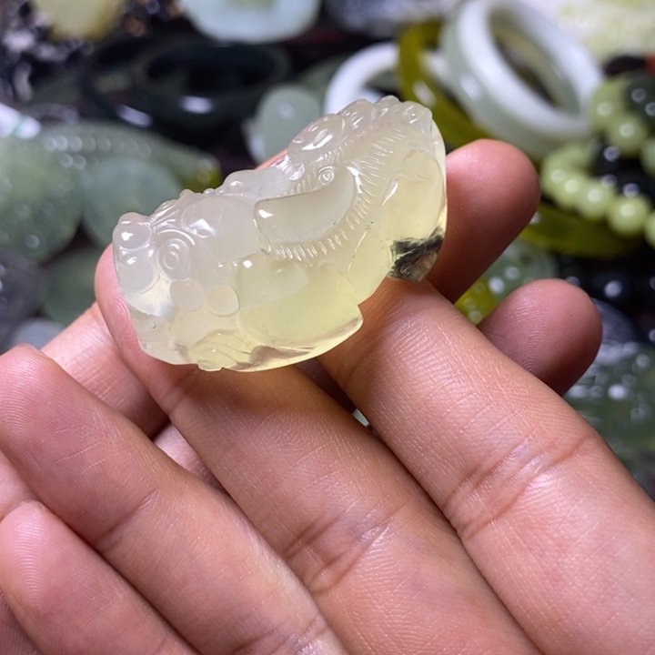 岫玉岫玉颈饰未镶嵌