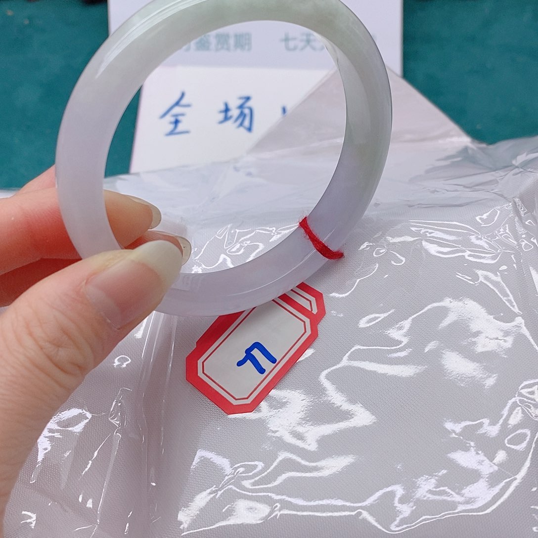 翡翠手镯未镶嵌老***米777777777