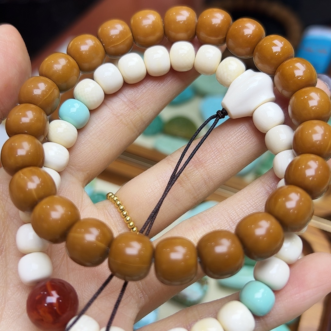 D***.吊坠猴头核桃猴头核桃