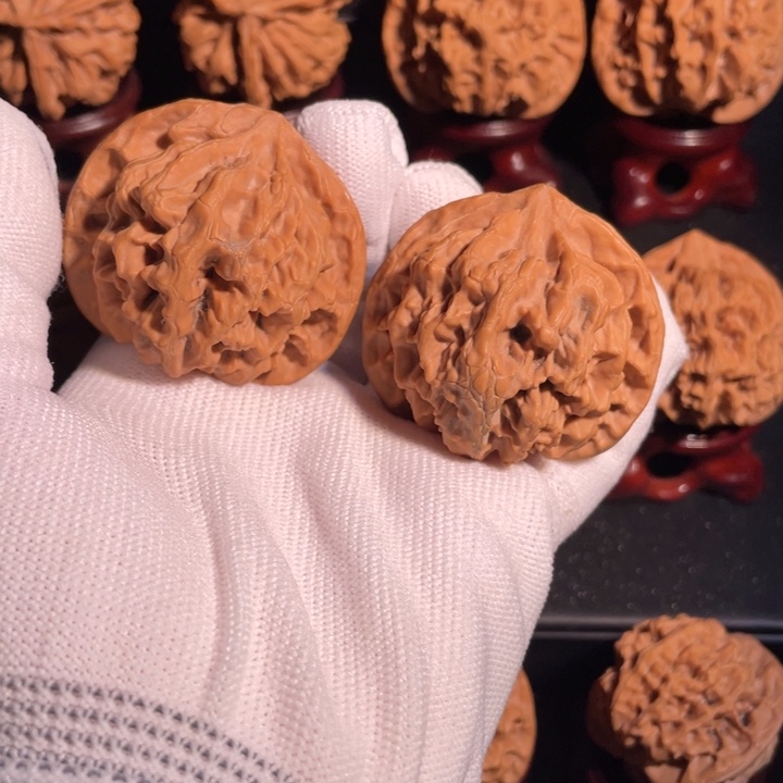 文玩核桃吊坠46官帽