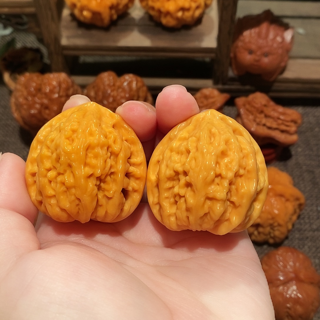 文玩核桃吊坠40精品文山0241