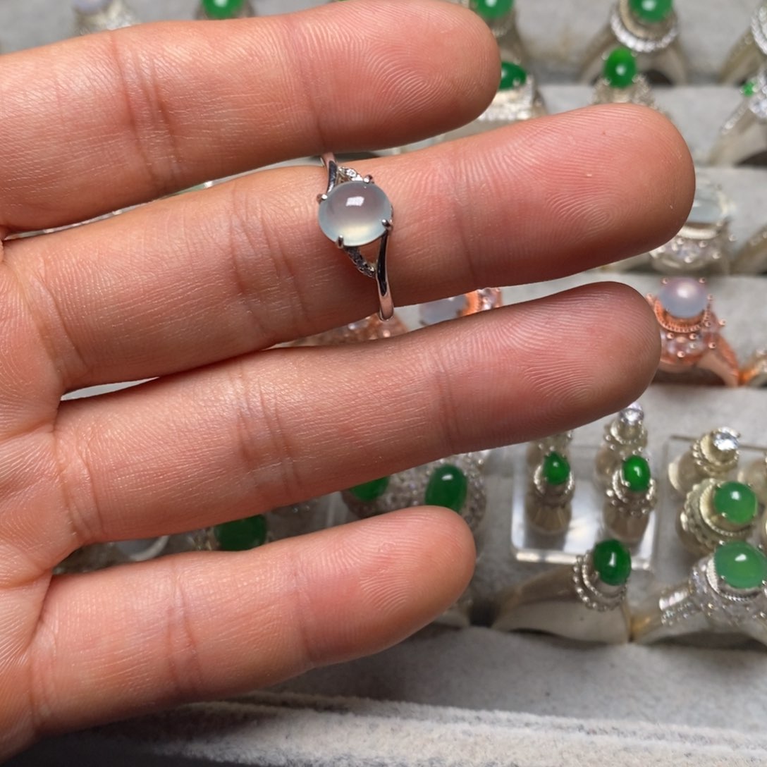 翡翠戒指未镶嵌戒指