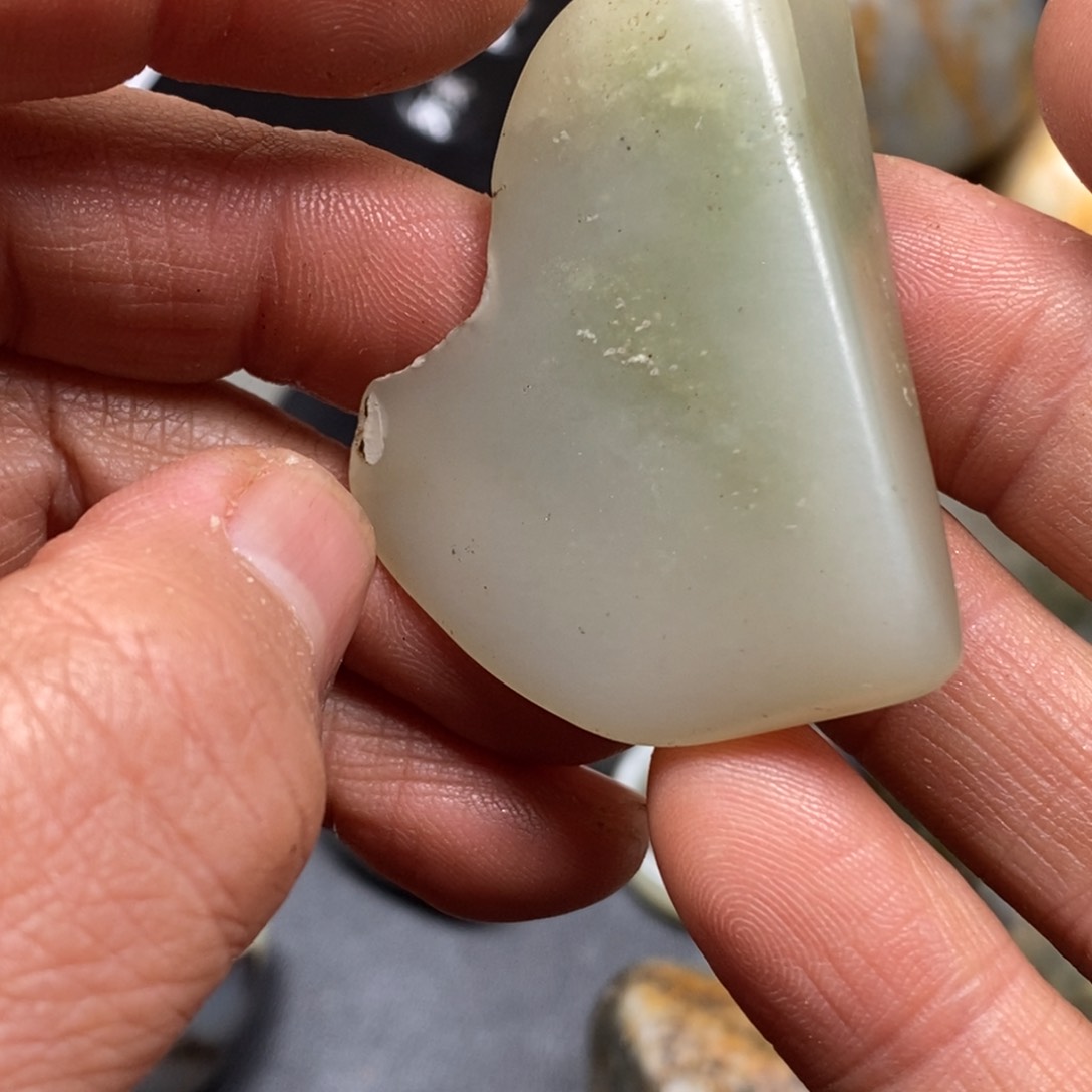 和田玉（糖玉）挂件未镶嵌