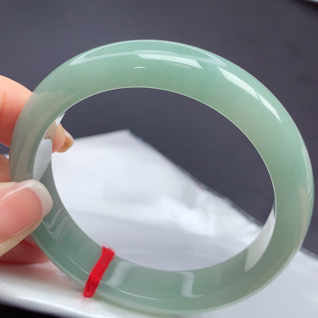 翡翠手镯未镶嵌59圈口