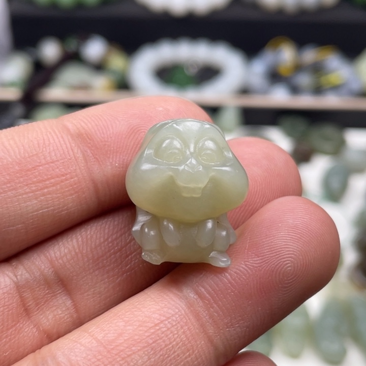 和田玉吊坠(不含链)未镶嵌新疆且末料流氓兔