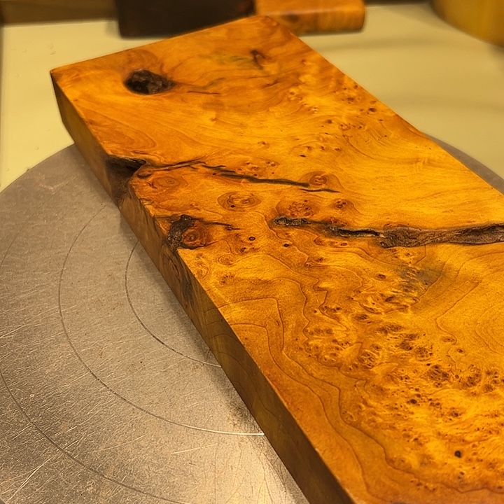 用***声端景台紫檀木类檀香