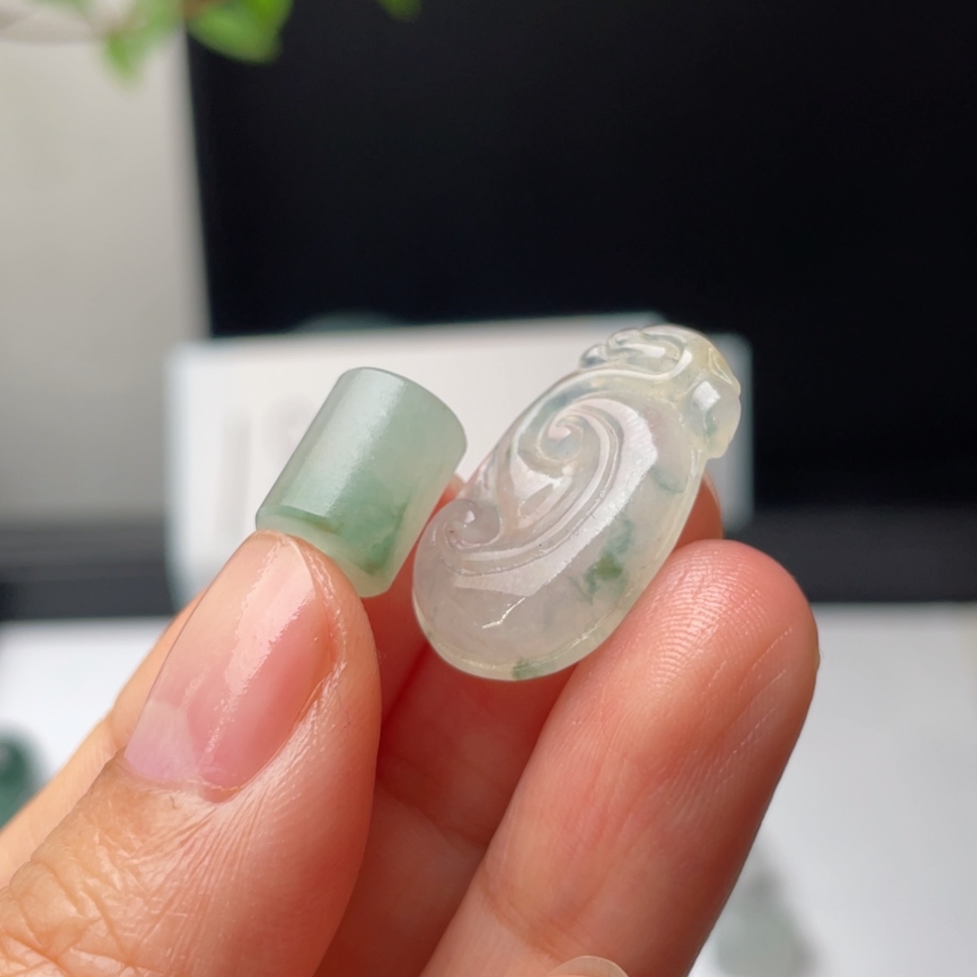 我***？定制翡翠未镶嵌天然翡翠