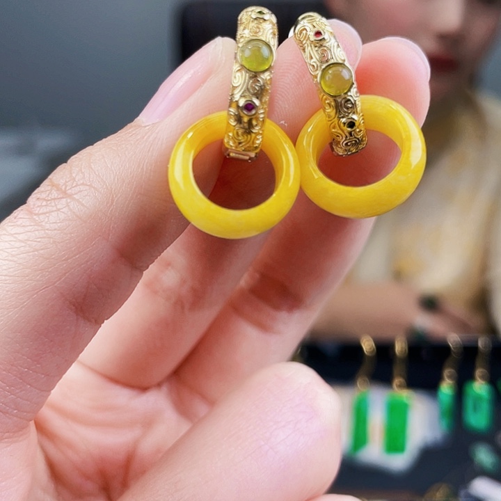 翡翠耳饰未镶嵌饰品