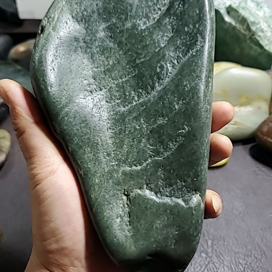 百***右和田玉（糖玉）未镶嵌挂件