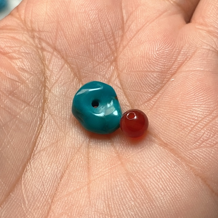 颈饰未镶嵌南红玛瑙