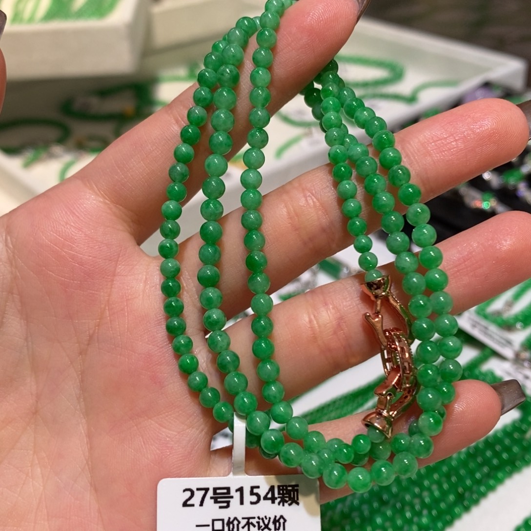 翡翠未镶嵌颈饰甜绿珠链