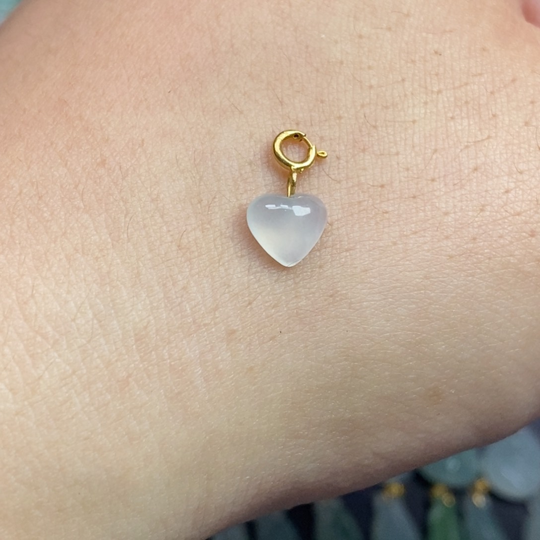 翡翠18K金镶嵌颈饰爱心6