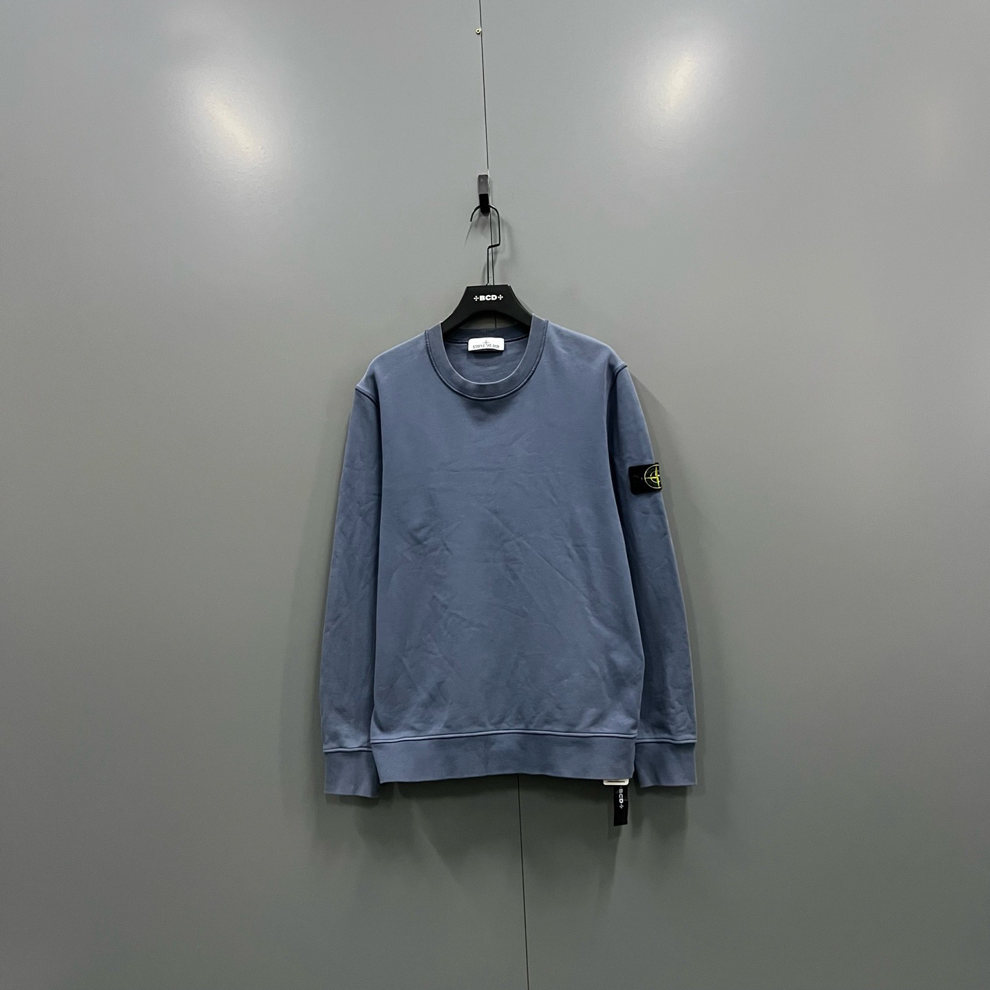 99新 maje h87 石头岛 牛仔蓝袖标圆领卫衣 XL码017774