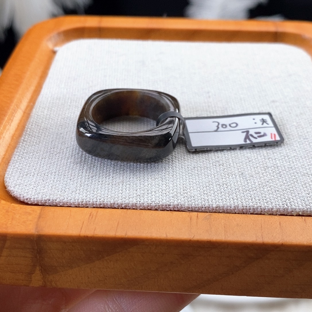 和田玉未镶嵌戒指r24腰花方圆19.1