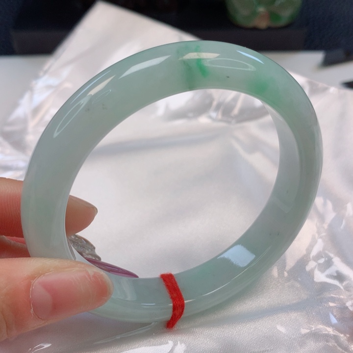 翡翠手镯未镶嵌?****58圈