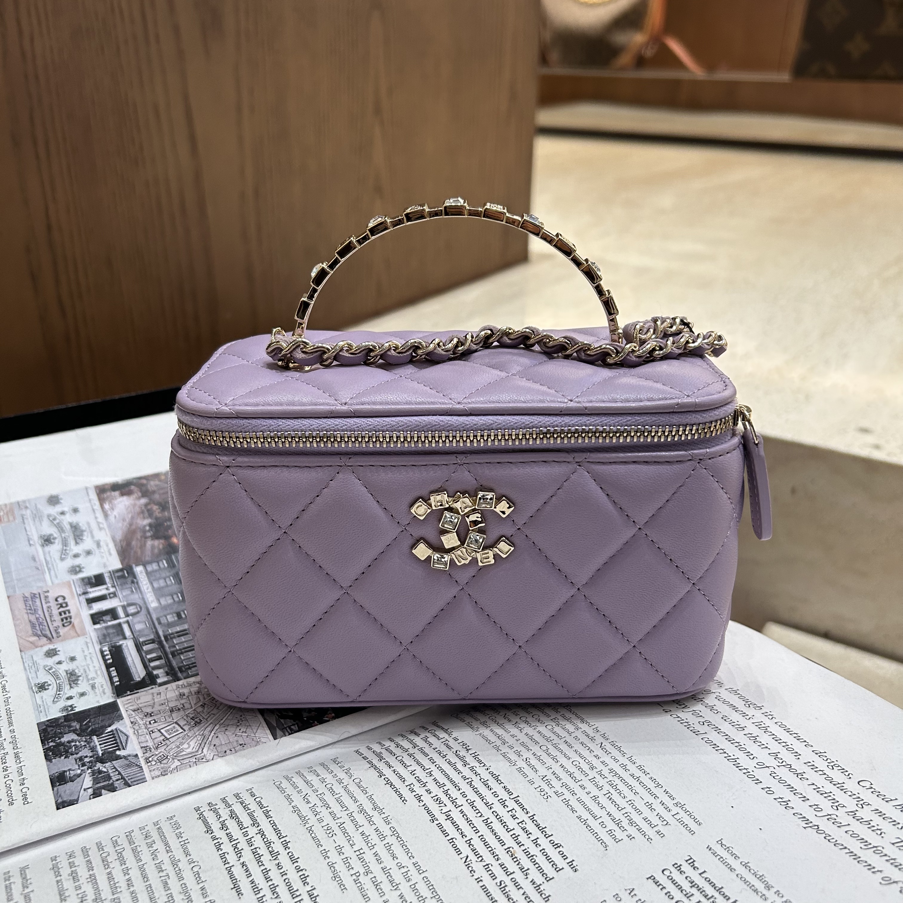 99新 Chanel/香奈儿 香奈儿水钻手柄长盒子紫色 86496690