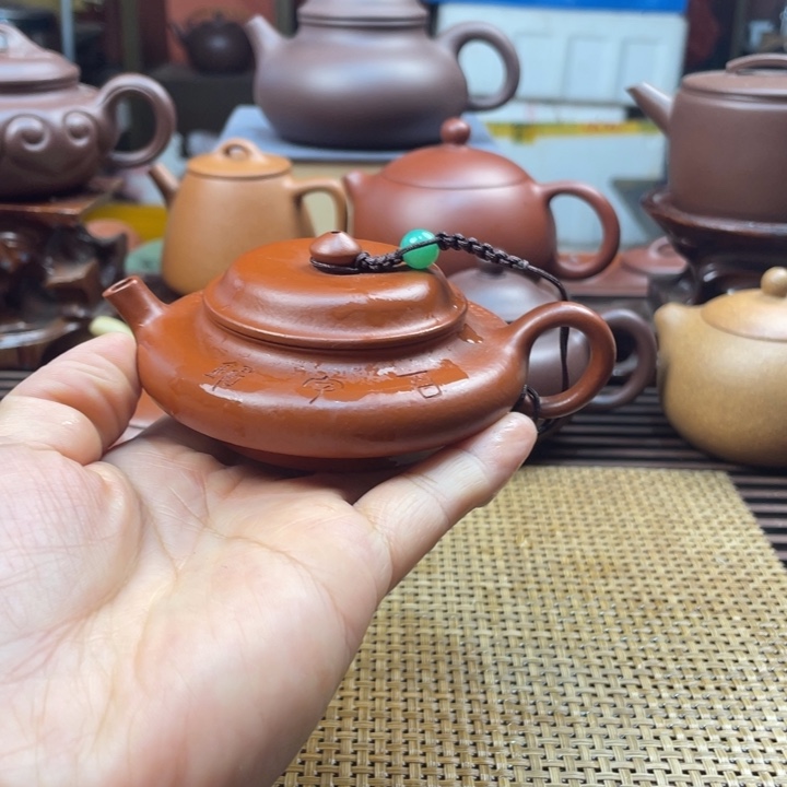 茶壶紫砂朱泥刘老师刻绘