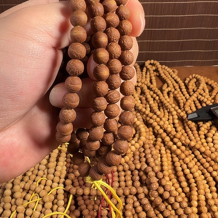 独***待国产小凤眼酸枣核