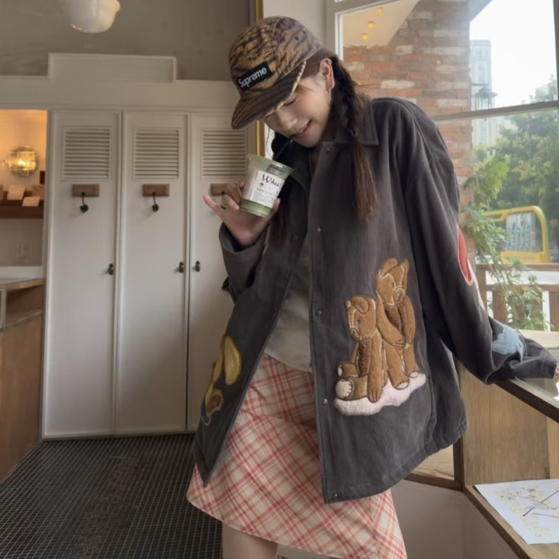 【新奇世界】冬季新品卡通风立体贴布刺绣棉服宽松外套女.Y50064
