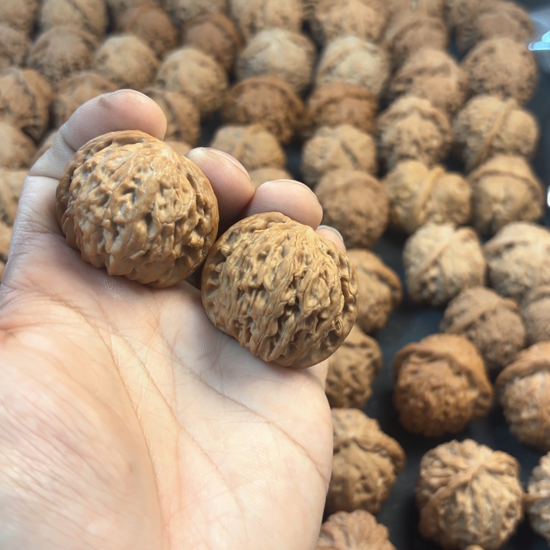 文玩核桃把件磨盘