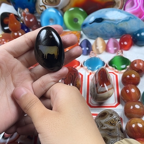 玛瑙/玉髓颈饰合金