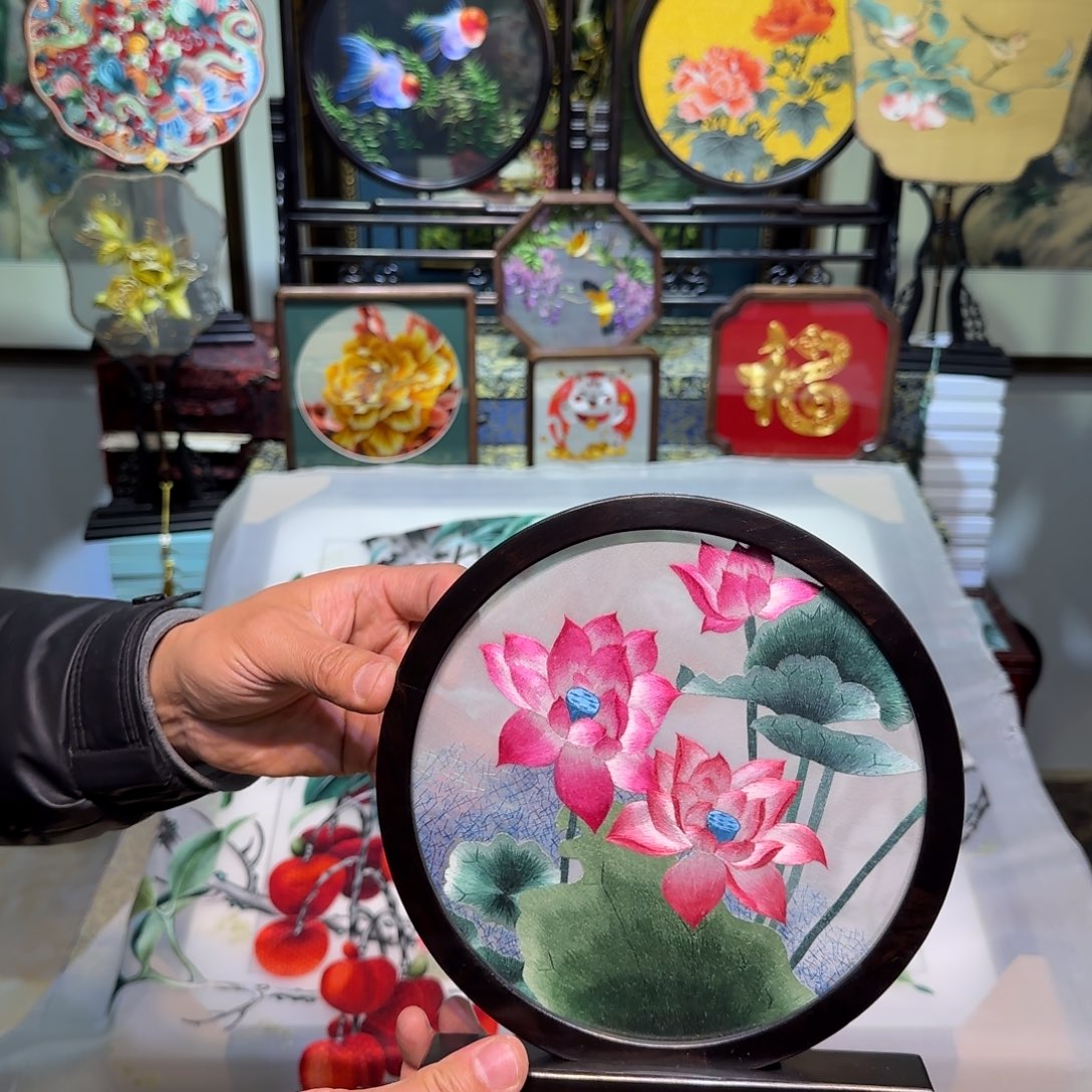 刺绣刺绣工艺精湛