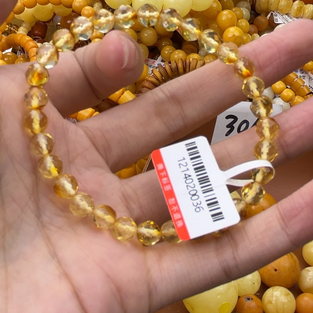 琥珀珠宝奇石未镶嵌