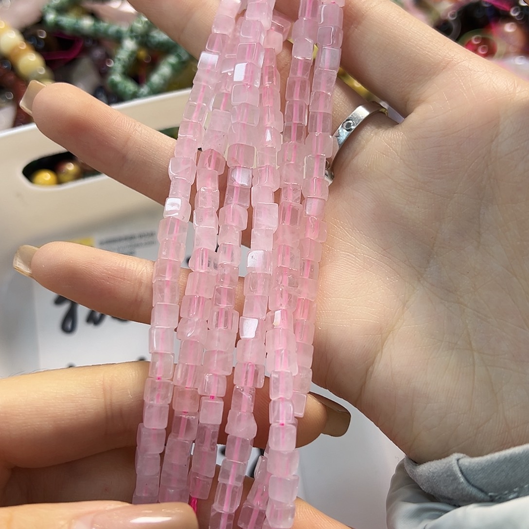 玛瑙/玉髓合金珠宝半成品粉水方糖一条