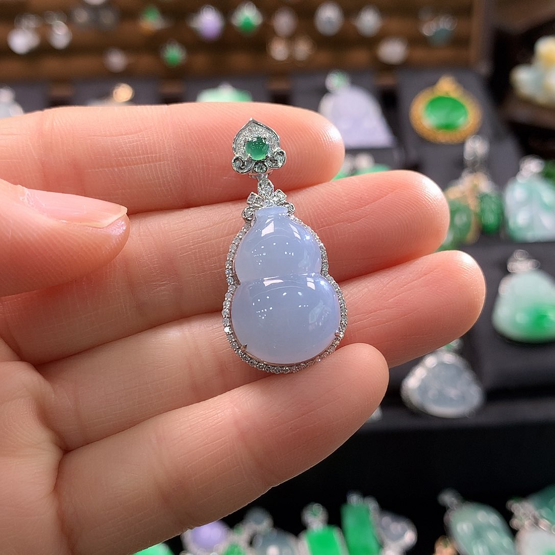 翡翠颈饰18K金镶嵌葫芦