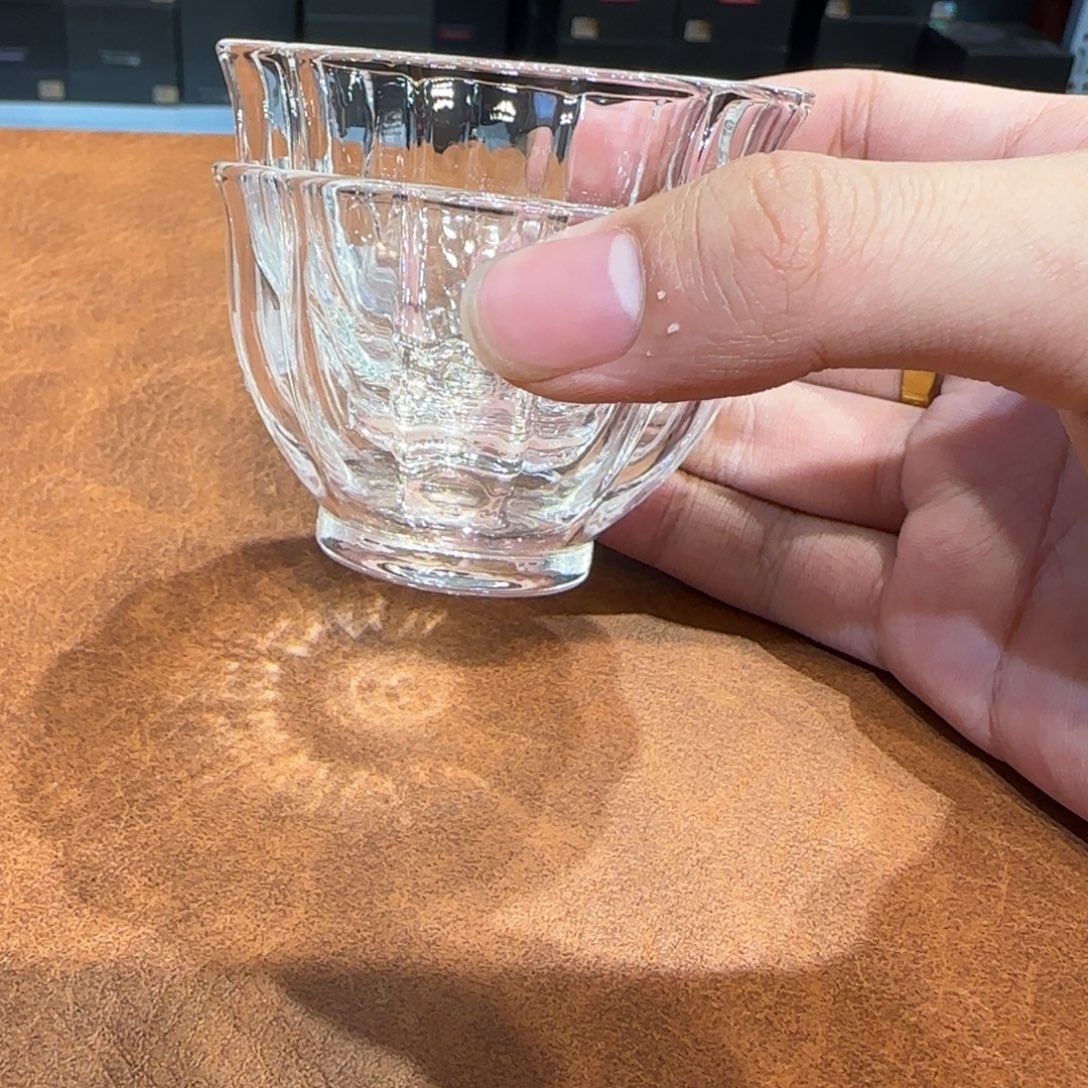 禾器乐言杯一对。   