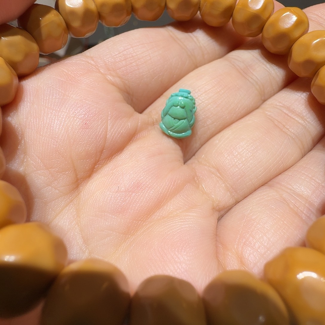 吃****手串猴头核桃猴头