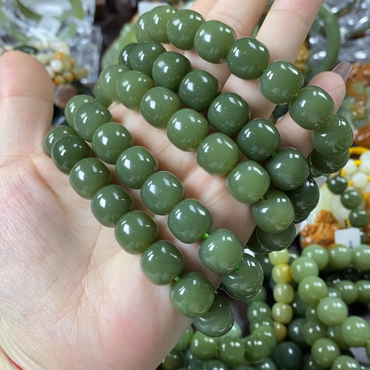 透闪石质玉手串未镶嵌饕*