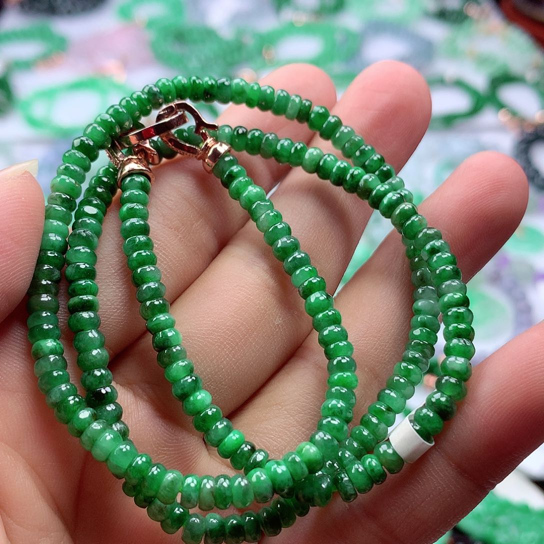 翡翠挂件未镶嵌项链