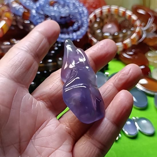 朝***拾玛瑙/玉髓未镶嵌颈饰