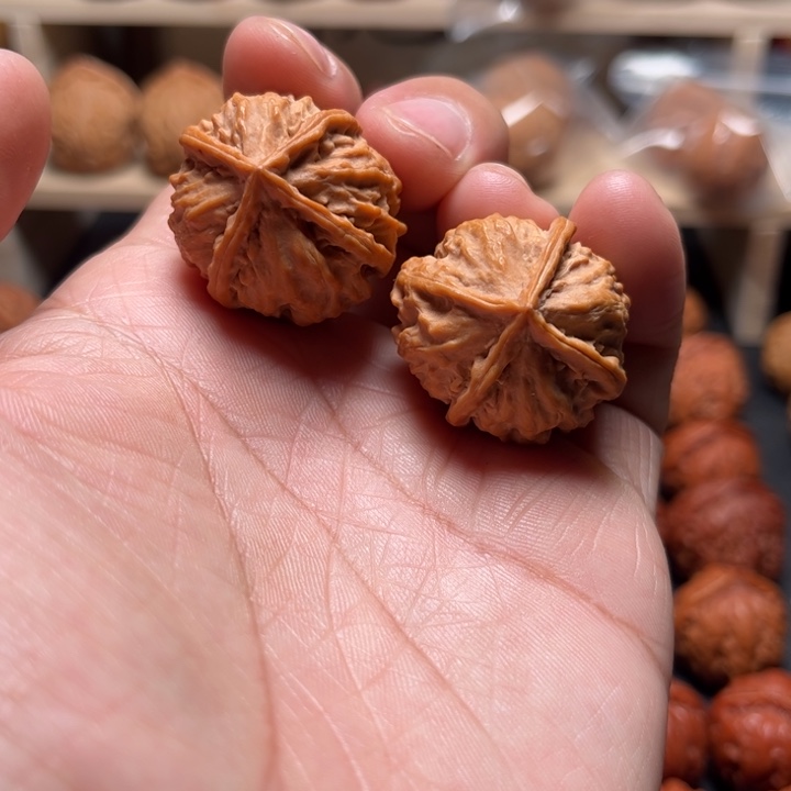 吊坠文玩核桃四棱手捻